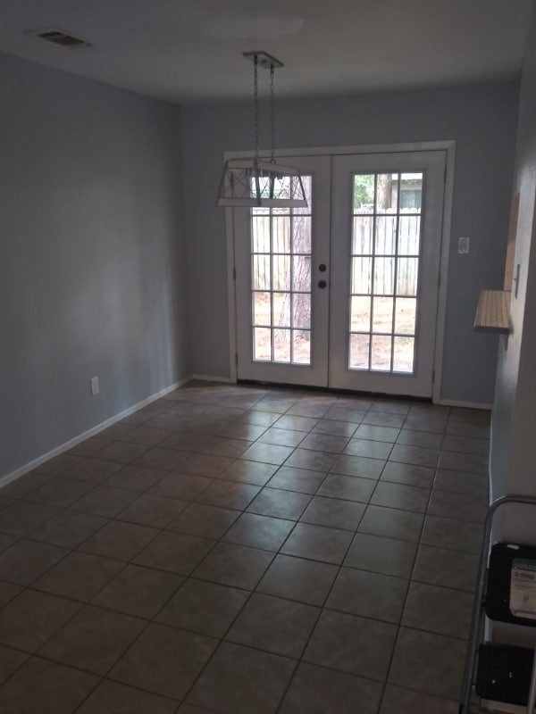 Building Photo - 11 Redberry Ct