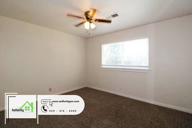 Building Photo - 3030 Dove St