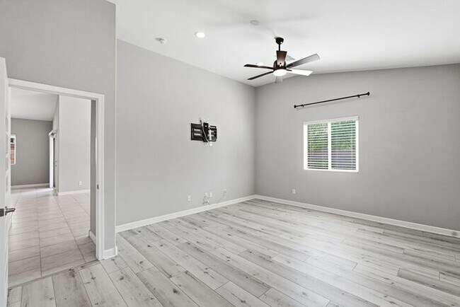 Building Photo - 9684 N Texas Ebony Ln