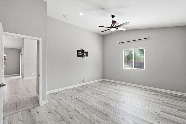 Building Photo - Spacious 3-Bedroom Marana Home with Carpet-Free Flooring & Fenced Yard