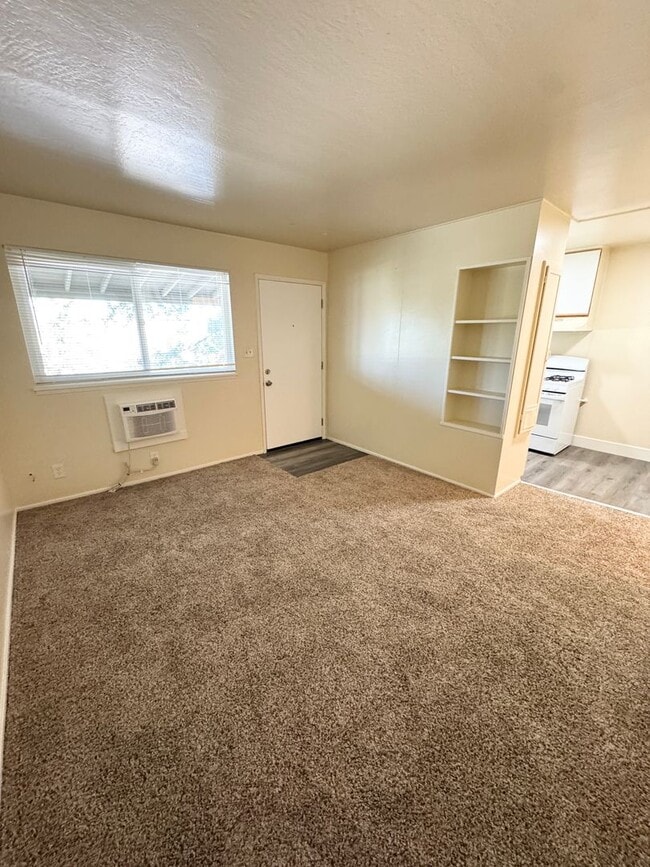 Building Photo - Move-In Special; Upstairs One Bedroom + Private Patio – SEE VIDEO