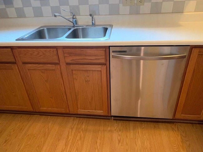 Building Photo - 2249 S Sweetbriar Ct