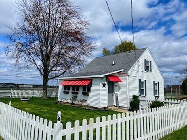 Building Photo - 1039 Brentwood Rd