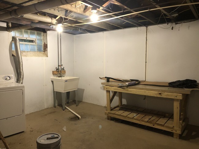 Building Photo - 18124 Lomond Blvd