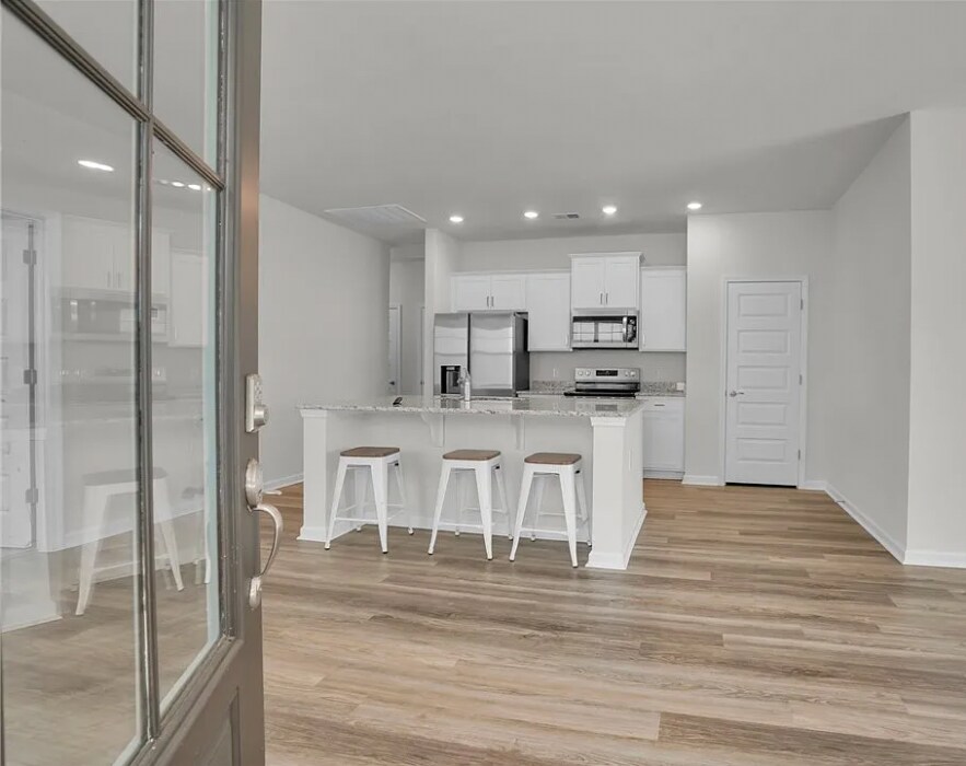 Building Photo - 139 Holloway Hl