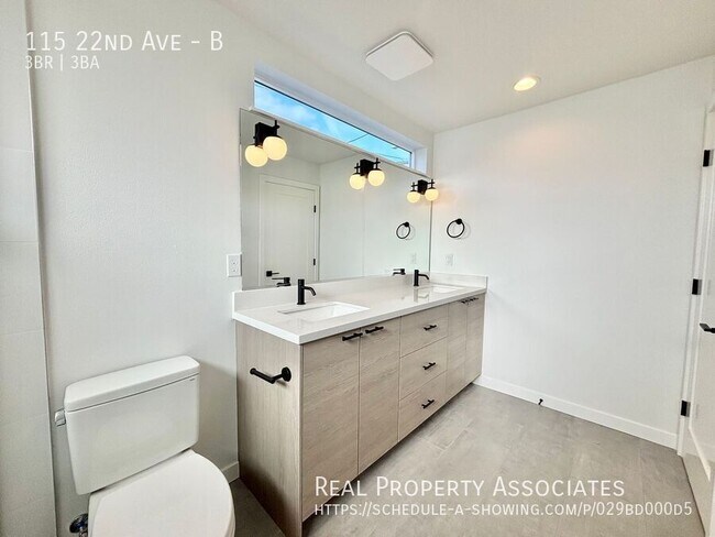 Building Photo - 115 22nd Ave