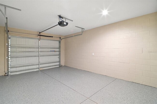 Building Photo - 444 Fahnstock St