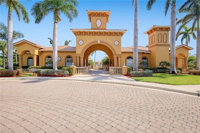 Building Photo - 1 bedroom 1 bathroom Condo in Gardens at B...