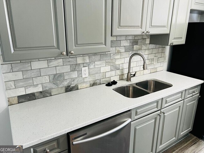 Building Photo - 3759 Mulkey Cir SW