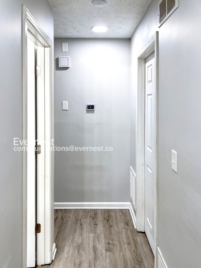 Building Photo - 1443 Tall Pine Ct