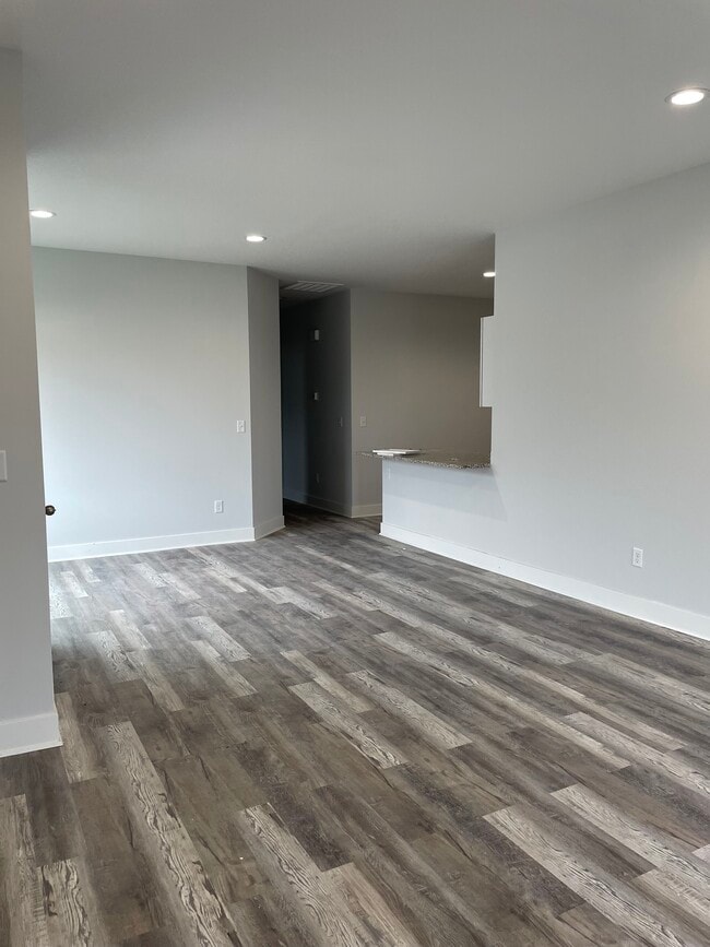 Building Photo - 5403 N Colburn St