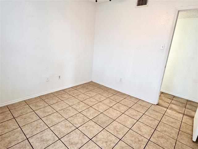 Building Photo - 3732 Hulen Park Cir