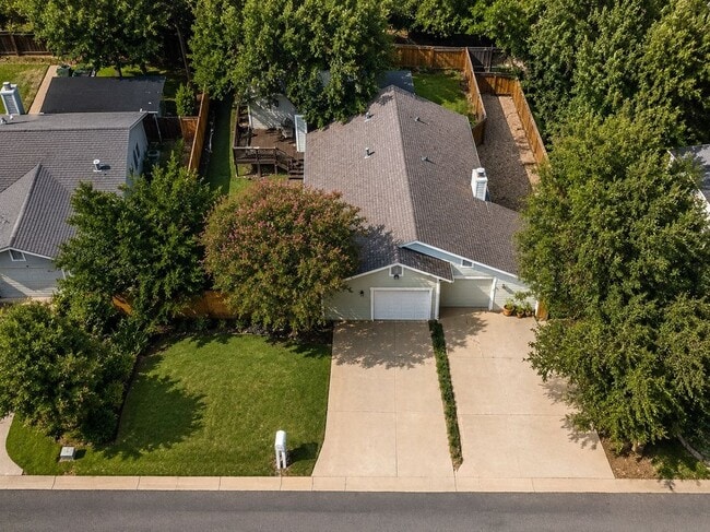 Building Photo - 3215 W William Cannon Dr