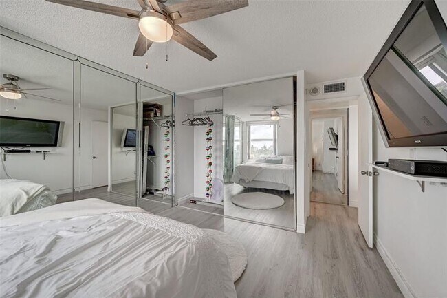 Building Photo - 111 Briny Ave