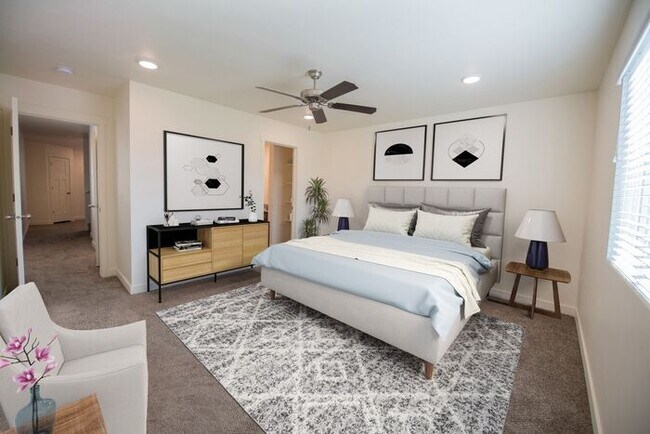 Building Photo - Gorgeous 3-Story Townhomes in Colony Farms...