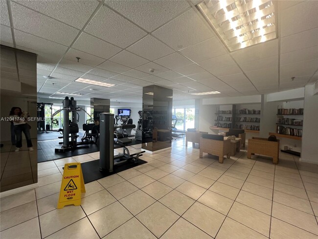 Building Photo - 2401 Collins Ave