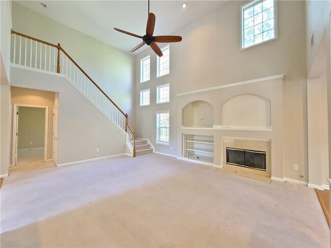 Building Photo - 7662 Forest Glen Way