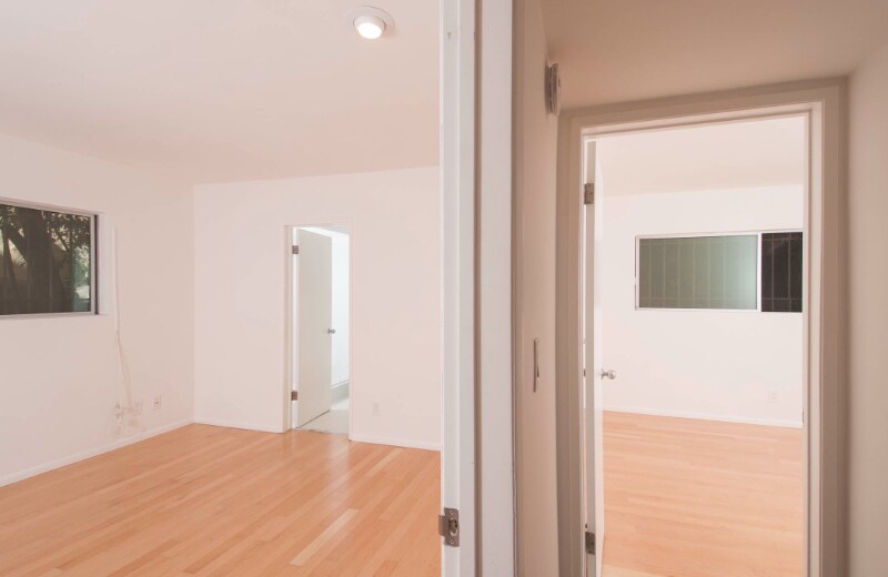 Building Photo - 7767 Hollywood Blvd