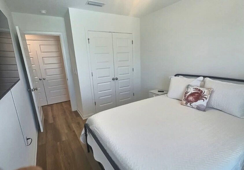 Building Photo - 4209 Lost Bay Dr