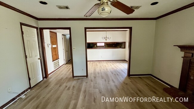 Building Photo - 941 Glastonbury Cir