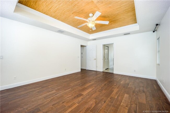 Building Photo - 5936 NW Brenda Cir