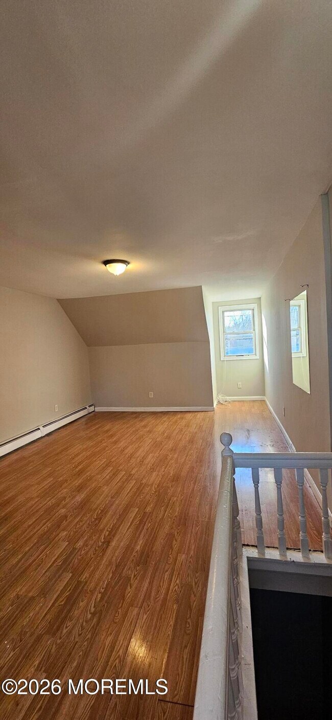 Building Photo - 540 Lamberton St