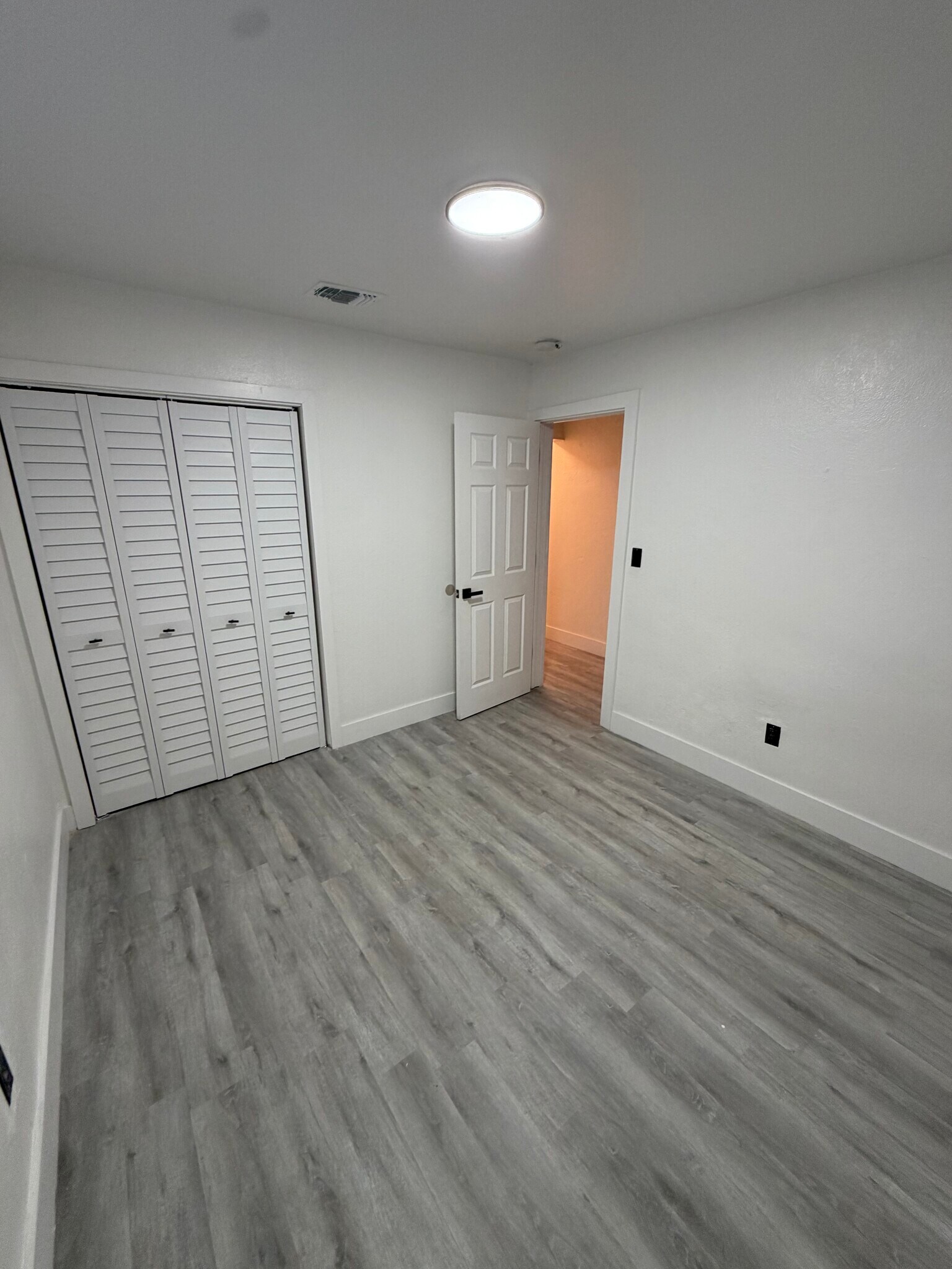 Building Photo - 2126 NW 47th Ter