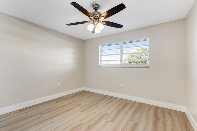 Building Photo - ** COUNTRY CLUB MANOR ** 2 BED / 2 BATH - CONDO - 55+ COMMUNITY - REMODELED - ANNUAL RENTAL