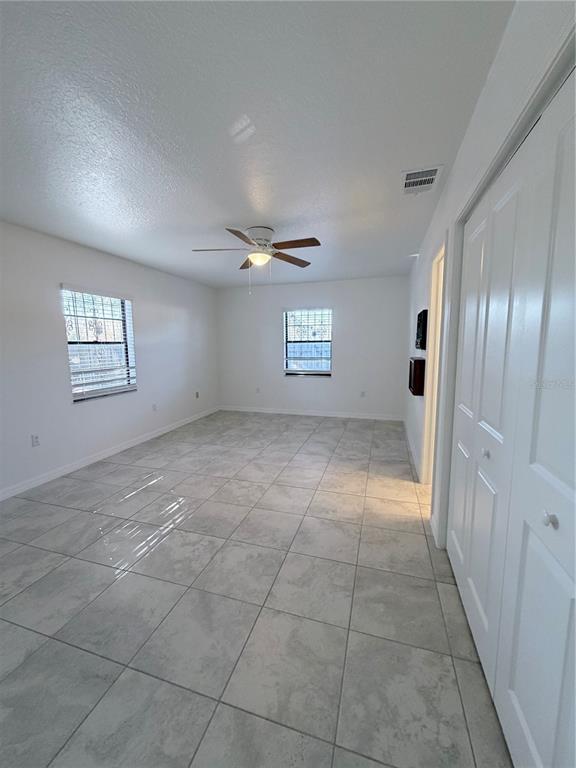 Building Photo - 2924 W Kathleen St