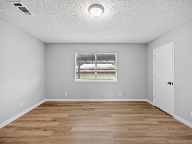 Building Photo - 15394 Ute Rd