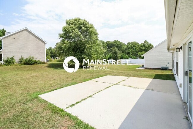 Building Photo - 3 Bedroom Pet-Friendly Home in Winston-Salem, NC with Main Street Renewal