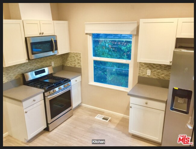 Building Photo - 502 26th St