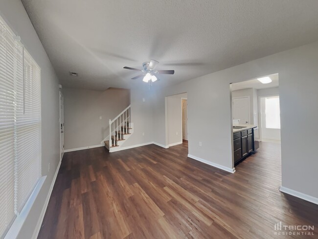 Building Photo - 2416 Smugglers Ct