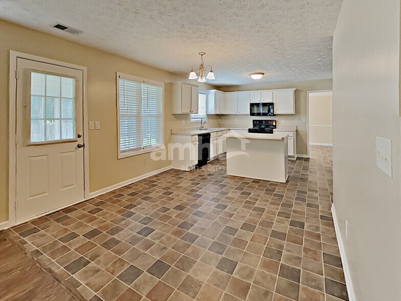 Building Photo - 3080 Rusticwood Dr