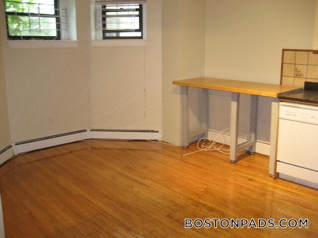 Building Photo - 58 Queensberry St