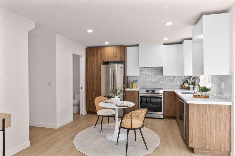 Building Photo - 2349 NE 127th St