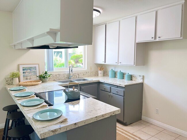 Interior Photo - Oak Street Apartments