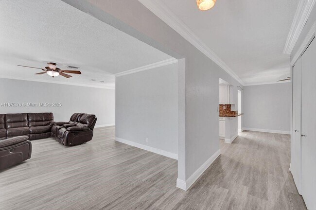 Building Photo - 5031 SW 88th Terrace