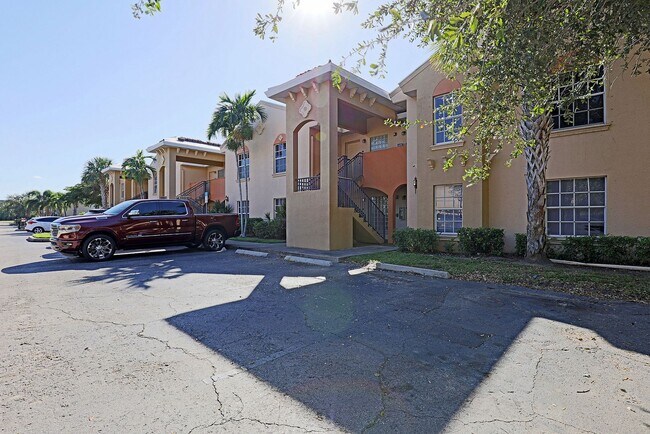 Building Photo - Villas at Venezia 4172-206