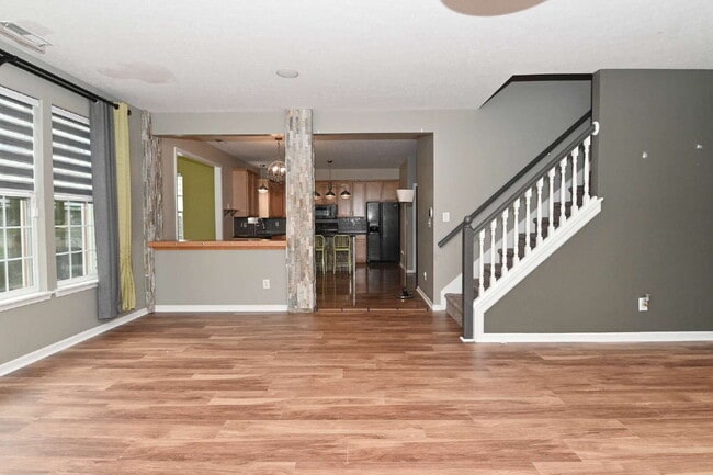 Building Photo - Spacious 4-Bedroom Haven with 2.5 Baths and Nearly 3,000 Sq Ft of Comfort in Indianapolis!
