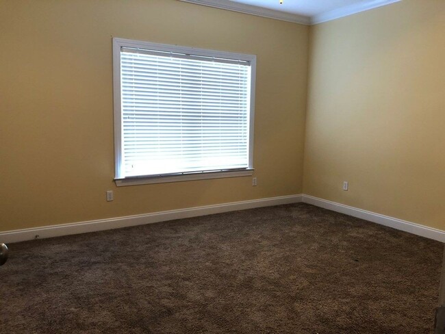 Building Photo - Aspen Ridge