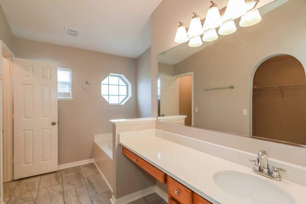 Building Photo - 1812 Norseman Ct