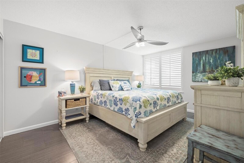 Building Photo - 9495 Blind Pass Rd