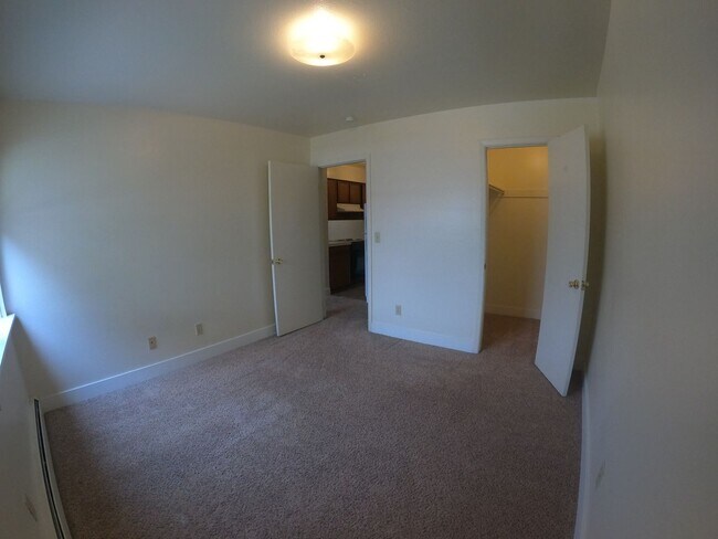 Building Photo - Affordable Condo in Martin Acres, No pet rent