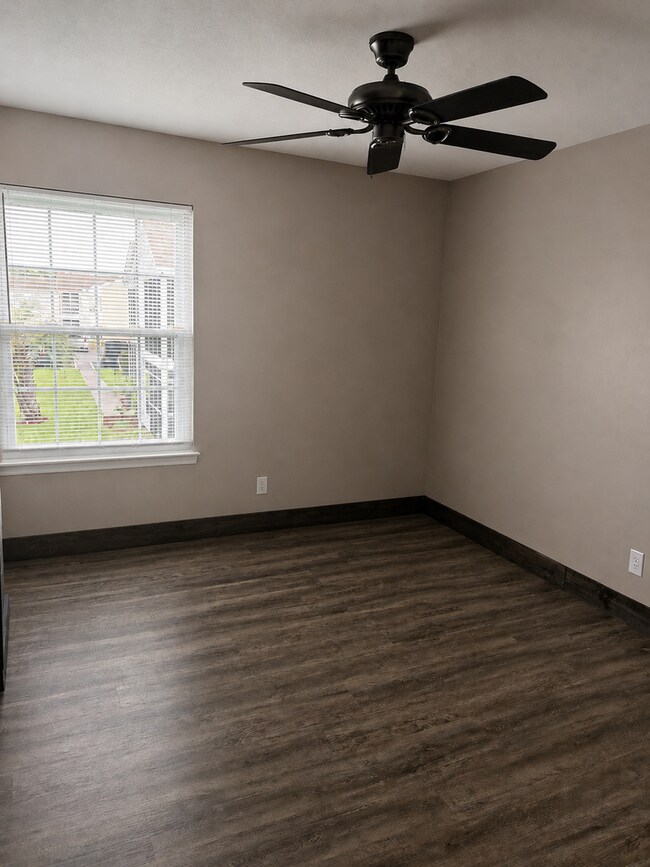 Building Photo - 2257 Huntingdon Dr