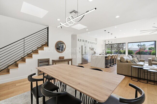 Building Photo - 8989 N Gainey Center Dr