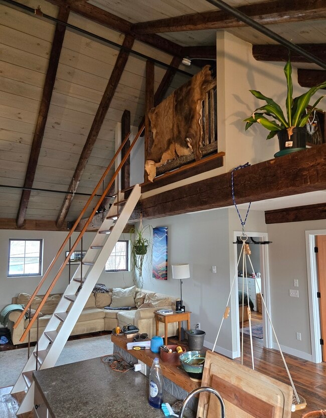 Building Photo - Perry Hill Partners