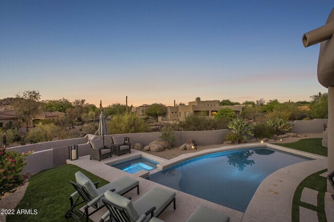 Building Photo - 10448 E Skinner Dr