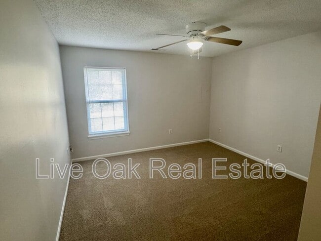 Building Photo - 1562 Indiana Ave