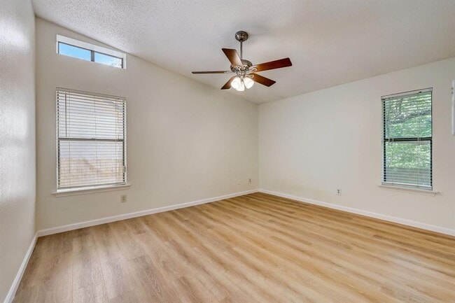 Building Photo - 13006 Moorcroft Ln